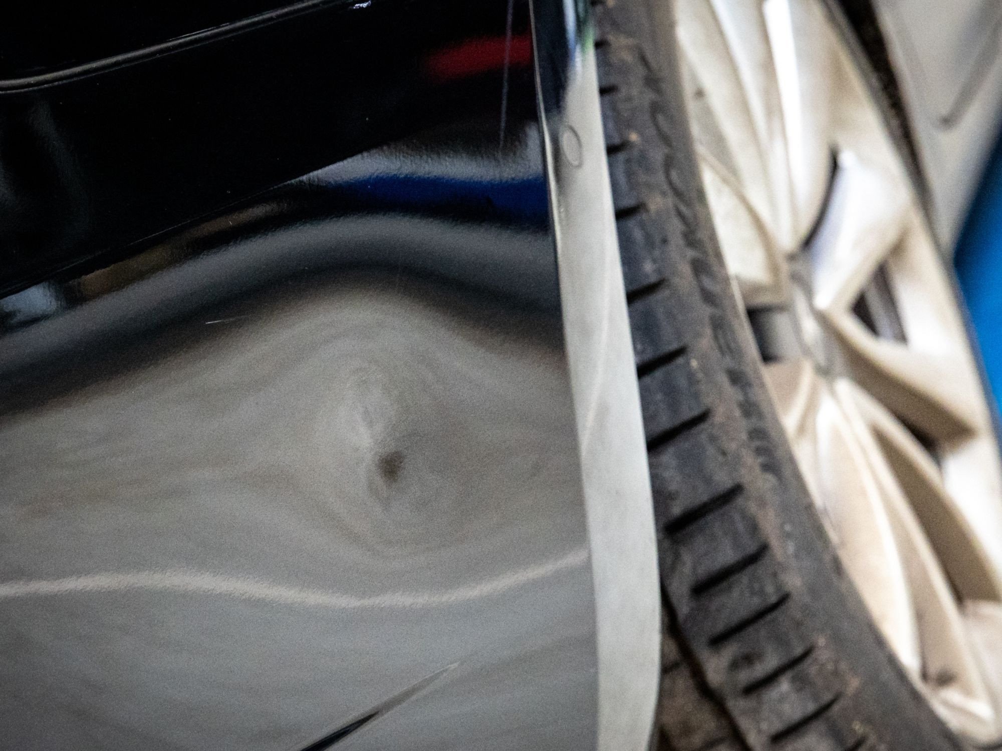 Kunststof bumper uitdeuken: technieken voor een goed herstel